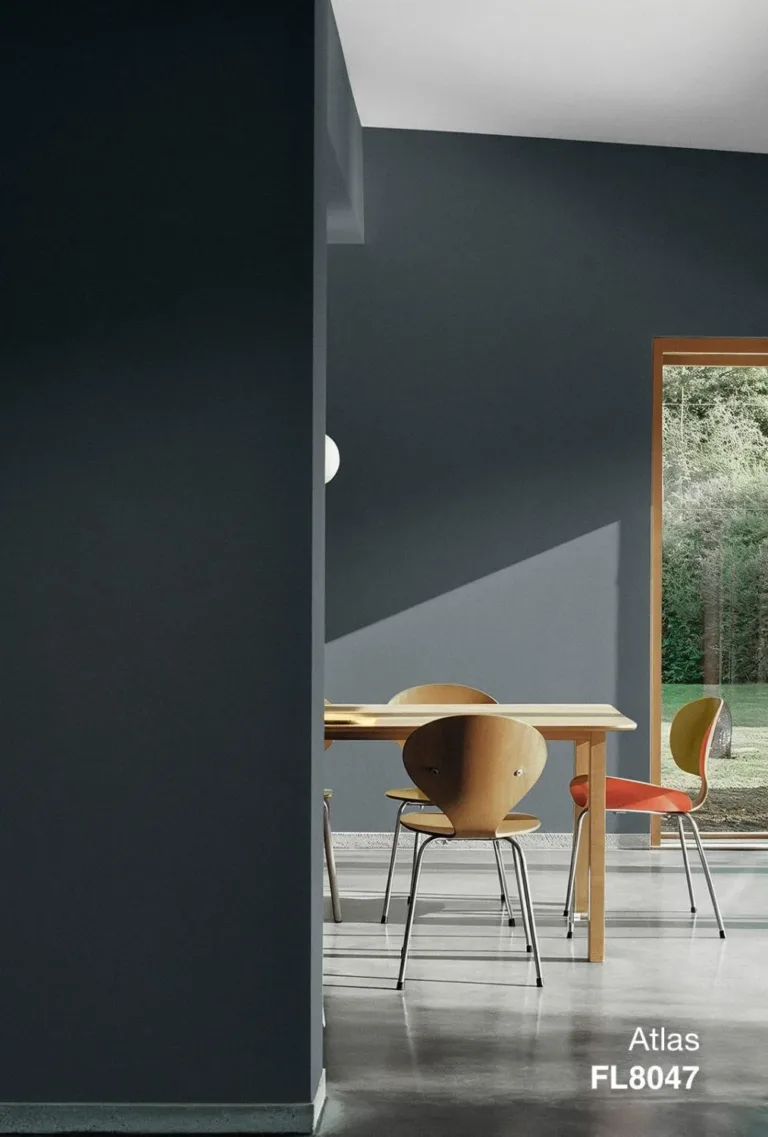 Dining room painted with Flügger Atlas FL8047