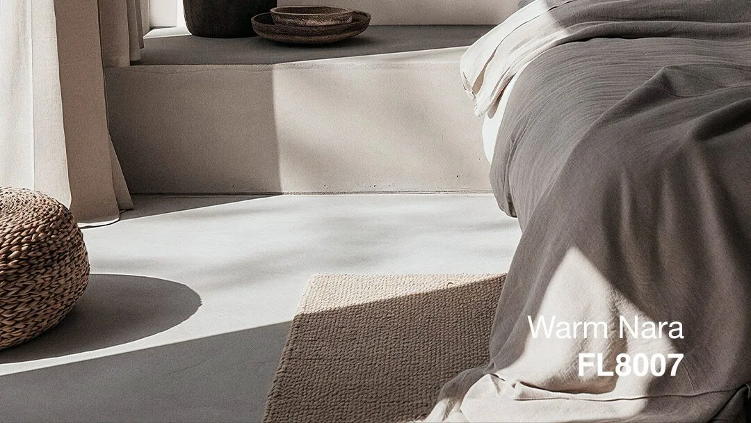 Soveværelse malet i Flügger Warm Nara FL8007