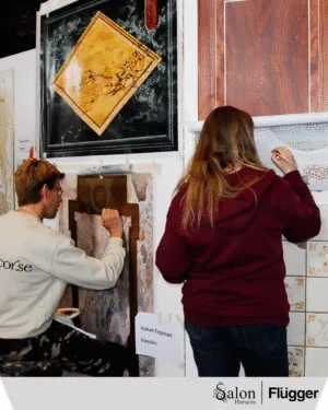 Dekorationsmalere skaber kunstværker live ved Salon Horsens 2025